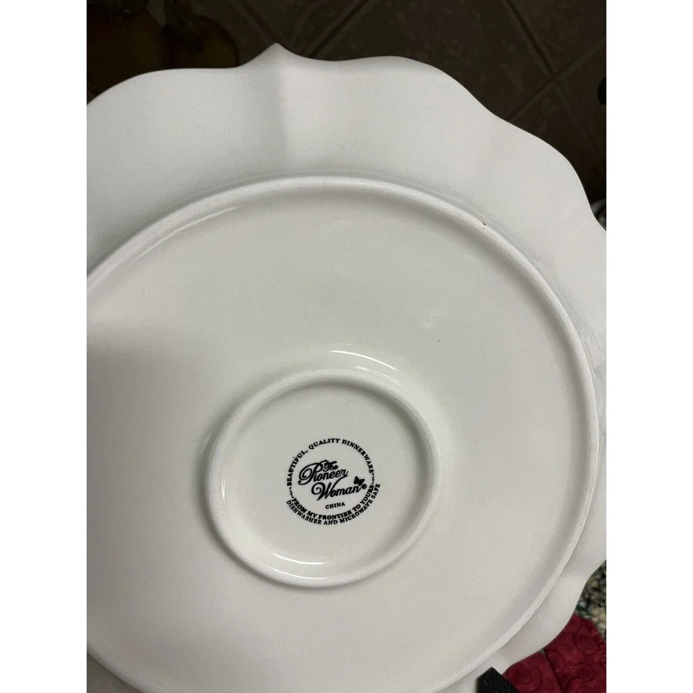 Pioneer Woman Paige Dinner Plate Linen White